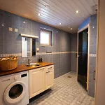 Villa Sonka Grand With Private Sauna & Hot Tub