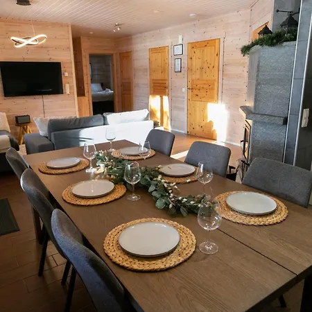 Sonka Grand With Private Sauna & Hot Tub Villa *