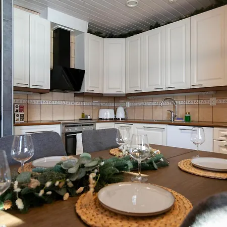 Sonka Grand With Private Sauna & Hot Tub Villa Rovaniemi